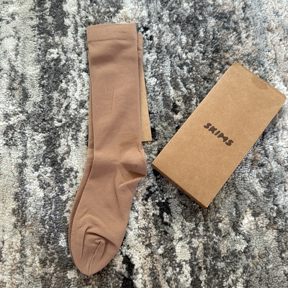 SKIMS Tan Packaging Box